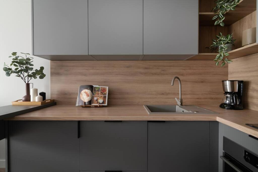 Easy Rent Apartments - Wettera II Lublin Eksteriør bilde